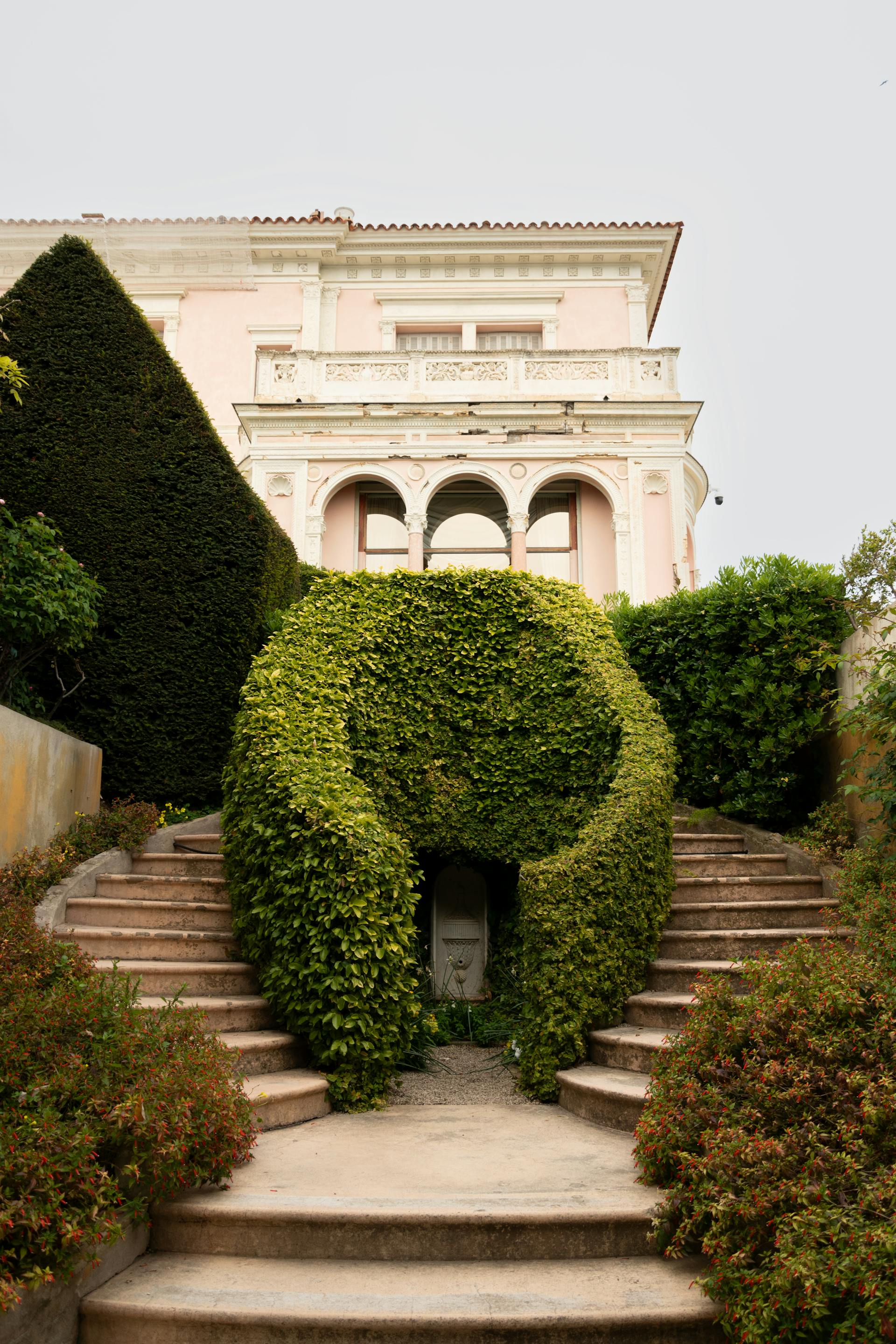 Jardin paysager méditerranéen sur la Côte d'Azur — Nice